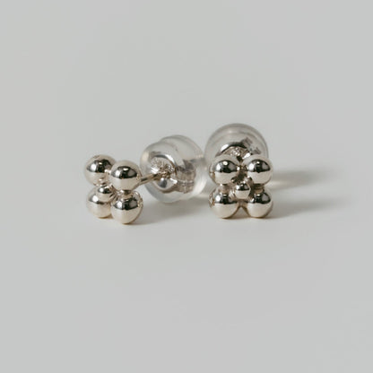【受注商品】flower pierce/01(silver/gold)