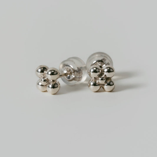 【受注商品】flower pierce/01(silver/gold)